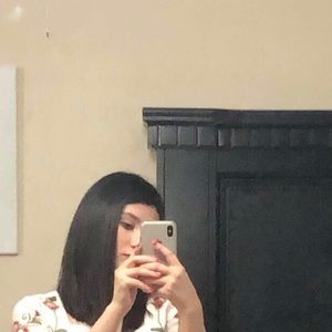 Meet your Posher, Noemi